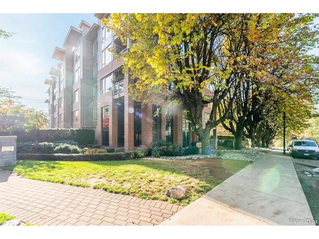 504 - 139 W 22nd Street, Condo with 2 bedrooms, 2 bathrooms and 1 parking in North Vancouver BC | Card Image