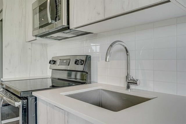 306 - 1350 Kingston Rd, Condo with 2 bedrooms, 2 bathrooms and 1 parking in Toronto ON | Image 5