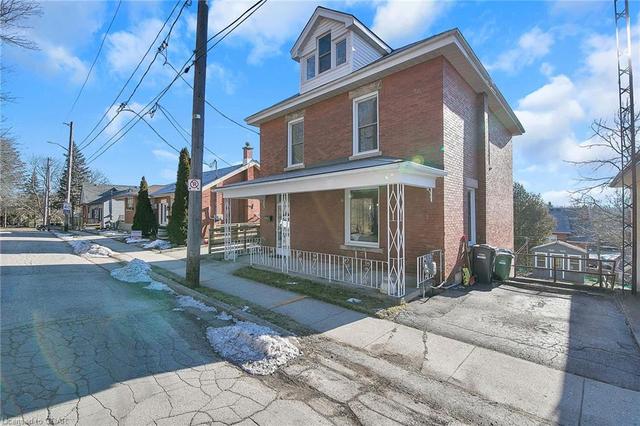 74 Galt Street, House detached with 3 bedrooms, 2 bathrooms and 1 parking in Guelph ON | Image 1