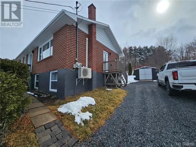 1585 Keith, House detached with 4 bedrooms, 2 bathrooms and null parking in Bathurst NB | Image 4