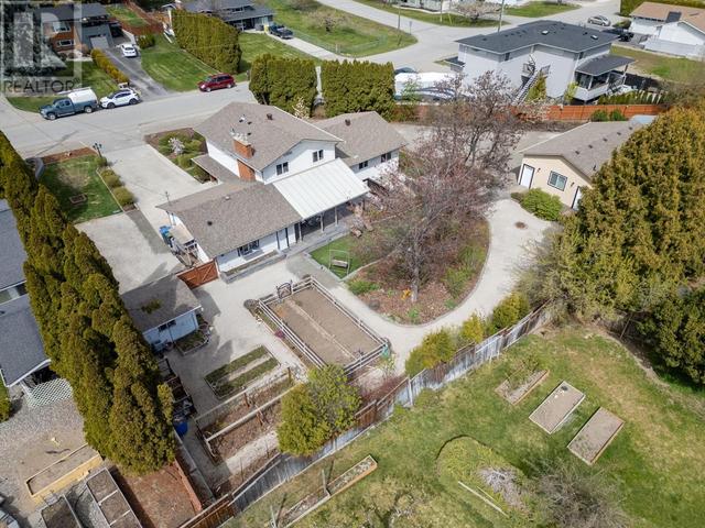 2401 Crestview Road, House detached with 5 bedrooms, 4 bathrooms and 5 parking in West Kelowna BC | Image 68
