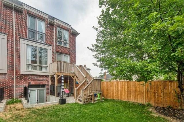 27a Marquette Ave, House semidetached with 4 bedrooms, 4 bathrooms and 2 parking in Toronto ON | Image 22