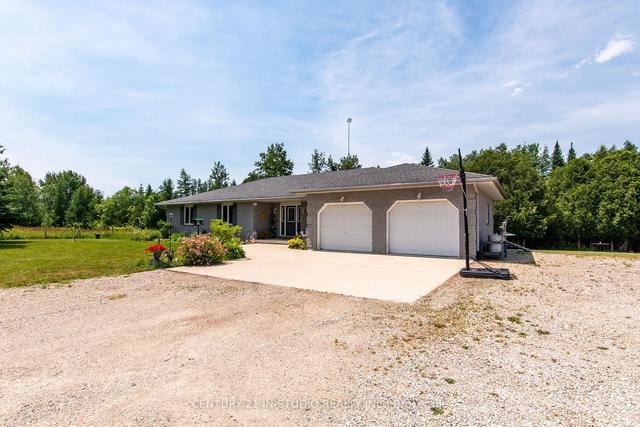 193416 Sideroad 30 Ndr, House detached with 3 bedrooms, 3 bathrooms and 12 parking in West Grey ON | Image 40