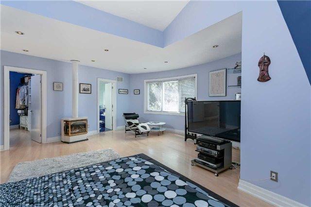 1 Bond Ave, House detached with 3 bedrooms, 5 bathrooms and 6 parking in Toronto ON | Image 10
