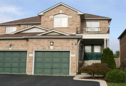 28 Summerdale Cres, House semidetached with 3 bedrooms, 3 bathrooms and 3 parking in Brampton ON | Image 1