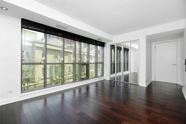 307 - 3 Mcalpine St, Condo with 1 bedrooms, 2 bathrooms and 1 parking in Toronto ON | Image 3