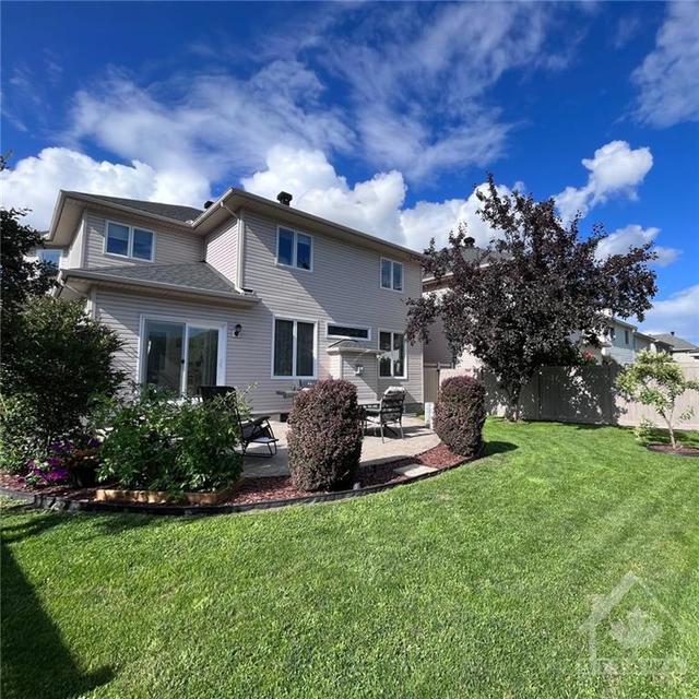 84 Baroness Drive, House detached with 4 bedrooms, 3 bathrooms and 4 parking in Ottawa ON | Image 7