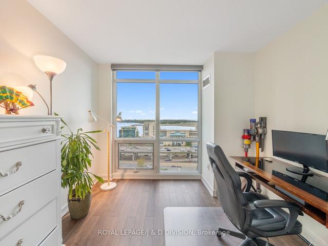 1812 - 15 Fort York Blvd, Condo with 2 bedrooms, 2 bathrooms and 1 parking in Toronto ON | Image 14
