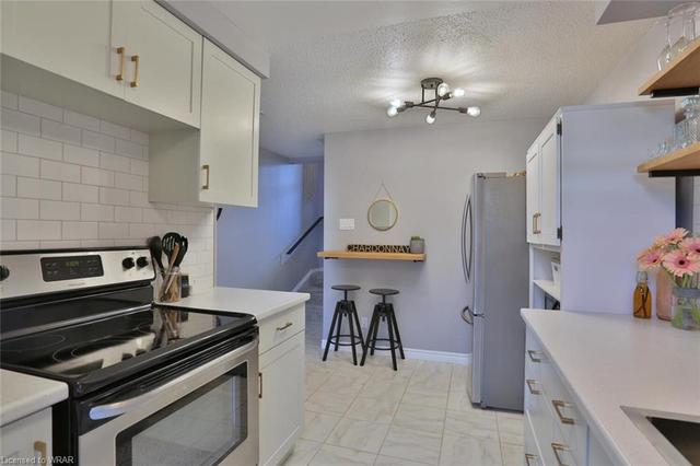 19 - 35 Breckenridge Drive, House attached with 2 bedrooms, 1 bathrooms and null parking in Kitchener ON | Image 5