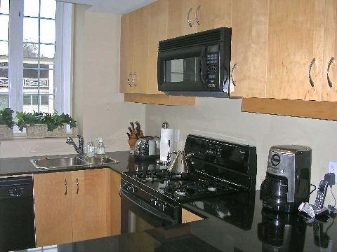 th 23 - 6 Wellesley Pl, House attached with 2 bedrooms, 2 bathrooms and 1 parking in Toronto ON | Image 5