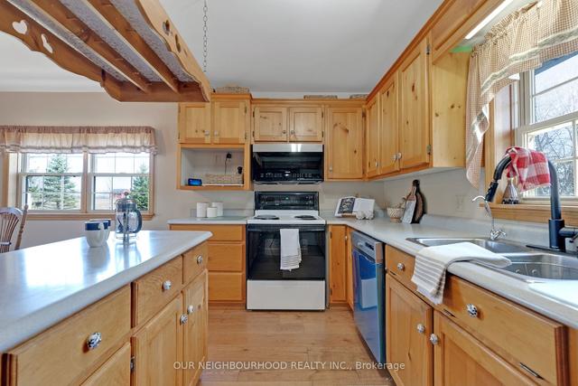 857 Salem Rd, House detached with 3 bedrooms, 2 bathrooms and 10 parking in Kawartha Lakes ON | Image 32