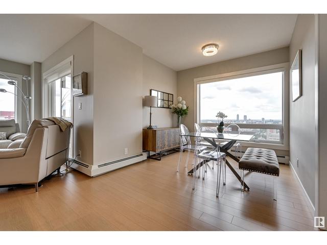 2204 - 10410 102 Av Nw, Condo with 2 bedrooms, 2 bathrooms and 1 parking in Edmonton AB | Image 10