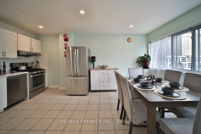 2 - 20 Brookwell Dr, Townhouse with 3 bedrooms, 2 bathrooms and 2 parking in Toronto ON | Image 26