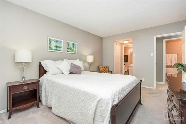 1214 - 2871 Richmond Road, Condo with 2 bedrooms, 2 bathrooms and 1 parking in Ottawa ON | Image 10