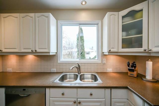 532 Richardson Crt, House detached with 4 bedrooms, 2 bathrooms and 3 parking in Burlington ON | Image 37