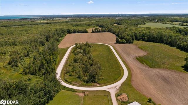 1825 Concession 6 Nottawasaga Road N, House detached with 4 bedrooms, 1 bathrooms and 10 parking in Clearview ON | Image 6