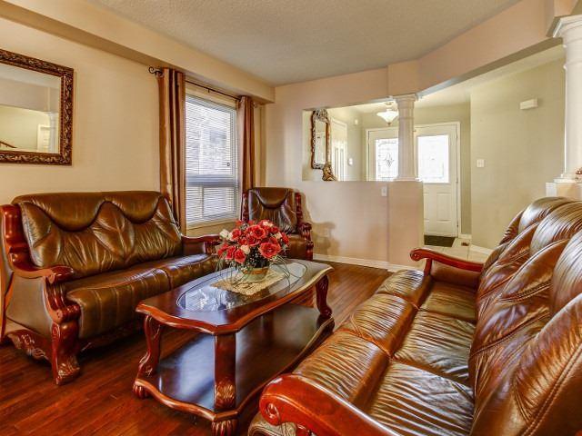 176 Luella Cres, House detached with 4 bedrooms, 3 bathrooms and 4 parking in Brampton ON | Image 5