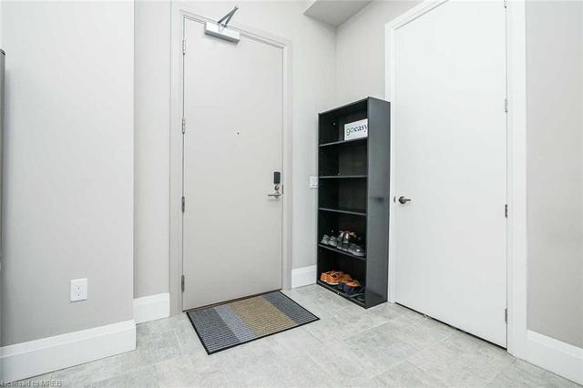 210 - 73 Arthur Street, House attached with 1 bedrooms, 1 bathrooms and null parking in Guelph ON | Card Image