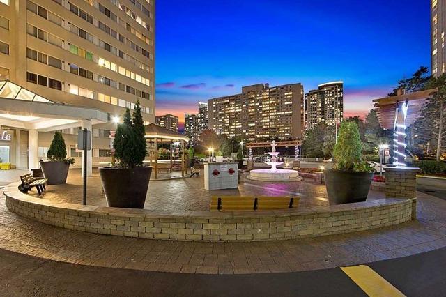 1204 - 3695 Kaneff Cres, Condo with 2 bedrooms, 2 bathrooms and 1 parking in Mississauga ON | Image 14