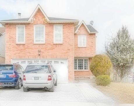 44 Chapman Dr, House detached with 4 bedrooms, 4 bathrooms and 2 parking in Ajax ON | Image 1