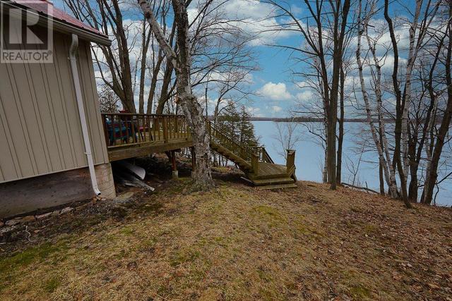 3515 Buck Point Road, Home with 1 bedrooms, 1 bathrooms and null parking in South Frontenac ON | Image 4
