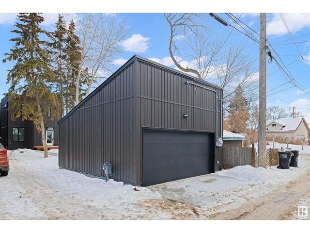 10042 92 Street Nw, House detached with 3 bedrooms, 2 bathrooms and null parking in Edmonton AB | Image 1