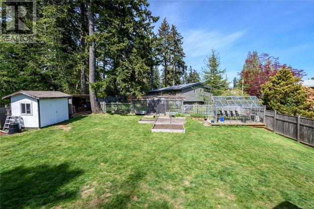 1962 Richardson Ave, House detached with 4 bedrooms, 2 bathrooms and 6 parking in Comox BC | Image 47