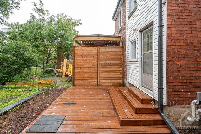 276 Clarence Street, Home with 3 bedrooms, 2 bathrooms and null parking in Ottawa ON | Image 22