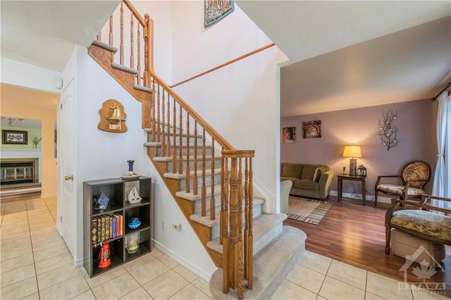 525 Rougemount Crescent, House detached with 3 bedrooms, 3 bathrooms and 5 parking in Ottawa ON | Image 17