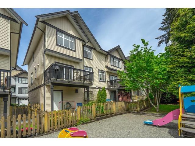 74 - 19932 70 Avenue, House attached with 3 bedrooms, 3 bathrooms and 2 parking in Langley BC | Card Image