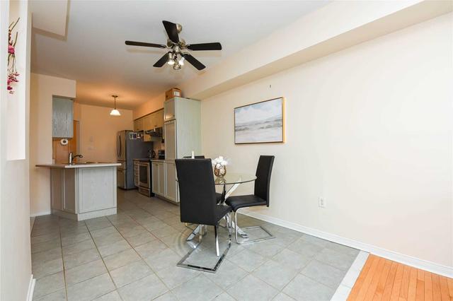 3 Haymer Dr, House attached with 3 bedrooms, 3 bathrooms and 4 parking in Vaughan ON | Image 9