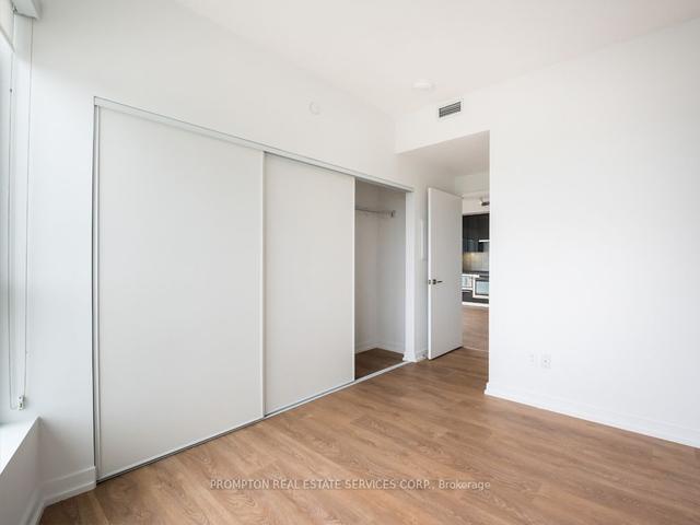 3605 - 115 Mcmahon Dr, Condo with 2 bedrooms, 1 bathrooms and 1 parking in Toronto ON | Image 7