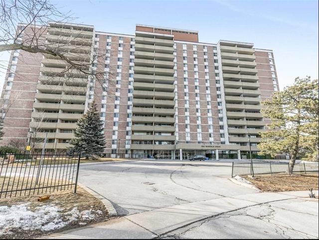 1003 - 120 Dundalk Dr, Condo with 3 bedrooms, 2 bathrooms and 1 parking in Toronto ON | Image 1