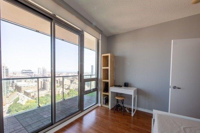 2408 - 33 Lombard St, Condo with 2 bedrooms, 2 bathrooms and 0 parking in Toronto ON | Image 3