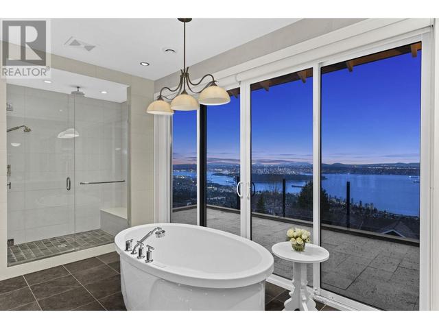2756 Willoughby Road, House detached with 5 bedrooms, 7 bathrooms and 4 parking in West Vancouver BC | Image 27