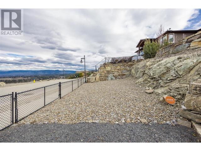 900 Lamont Lane, House detached with 5 bedrooms, 2 bathrooms and 3 parking in Kelowna BC | Image 60