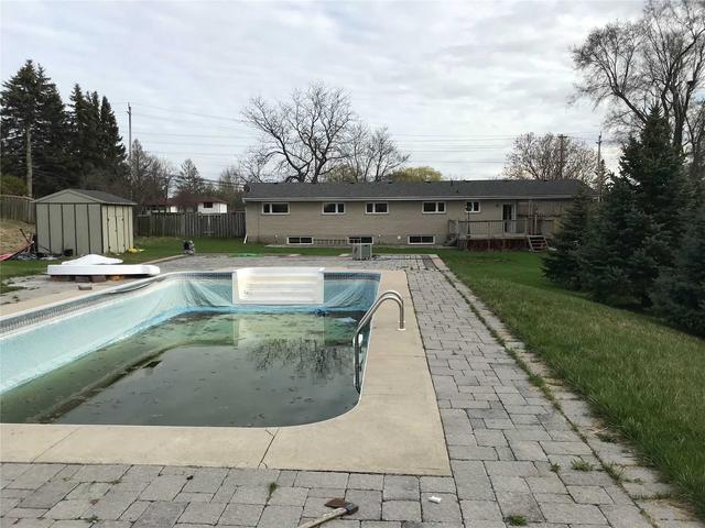 1602 Taunton Rd E, House detached with 4 bedrooms, 2 bathrooms and 10 parking in Oshawa ON | Image 35