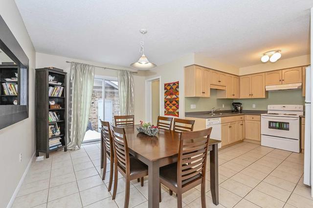 4 - 210 Dawn Ave, Townhouse with 3 bedrooms, 3 bathrooms and 1 parking in Guelph ON | Image 8