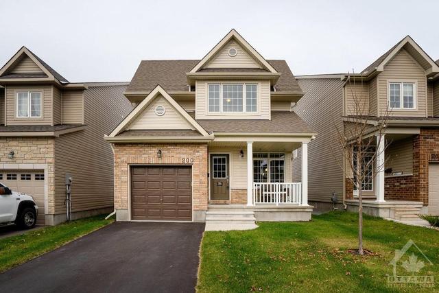 200 Onyx Crescent, House detached with 3 bedrooms, 3 bathrooms and 3 parking in Clarence Rockland ON | Image 1