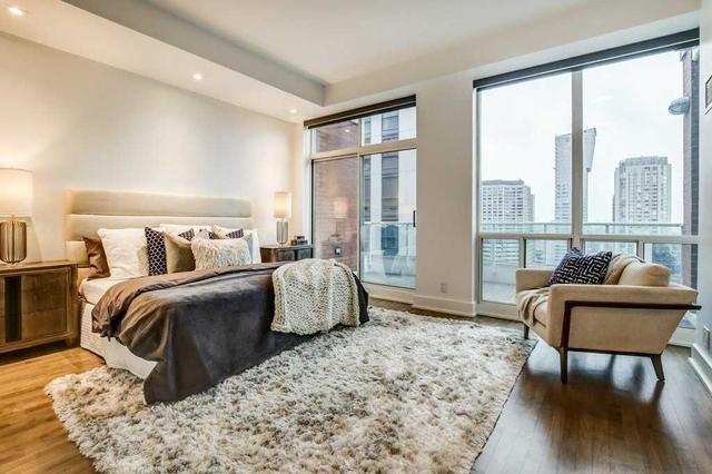 18e - 61 Yorkville Ave, Condo with 3 bedrooms, 3 bathrooms and 1 parking in Toronto ON | Image 16