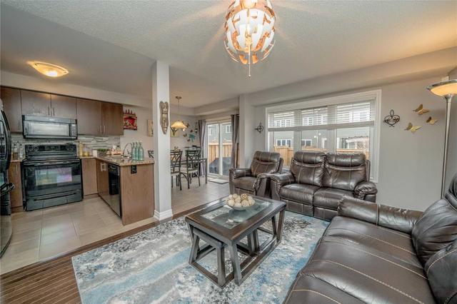 45 Nearco Cres, House attached with 3 bedrooms, 4 bathrooms and 3 parking in Oshawa ON | Image 34