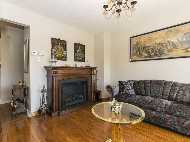 12 Sifford Crt, House detached with 4 bedrooms, 4 bathrooms and 4 parking in Brampton ON | Image 7