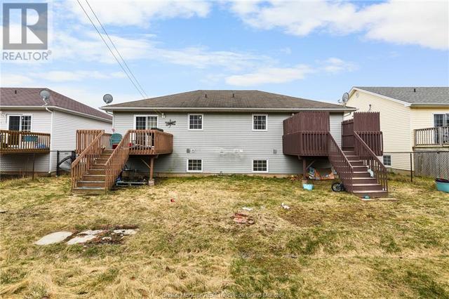 79 - 81 Hemmer Jane Dr, House other with 6 bedrooms, 2 bathrooms and null parking in Moncton NB | Image 4