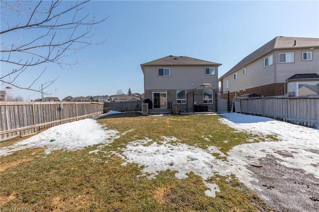 1457 Mcauliffe Lane, House detached with 4 bedrooms, 2 bathrooms and 4 parking in Peterborough ON | Image 26