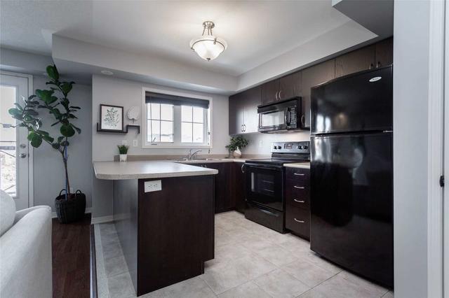 10 - 2579 Sixth Line, Townhouse with 2 bedrooms, 2 bathrooms and 2 parking in Oakville ON | Image 4