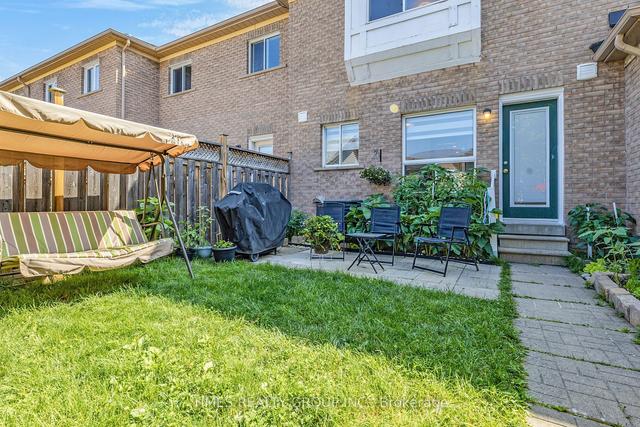 111 Benjamin Hood Cres, House attached with 3 bedrooms, 3 bathrooms and 2 parking in Vaughan ON | Image 32