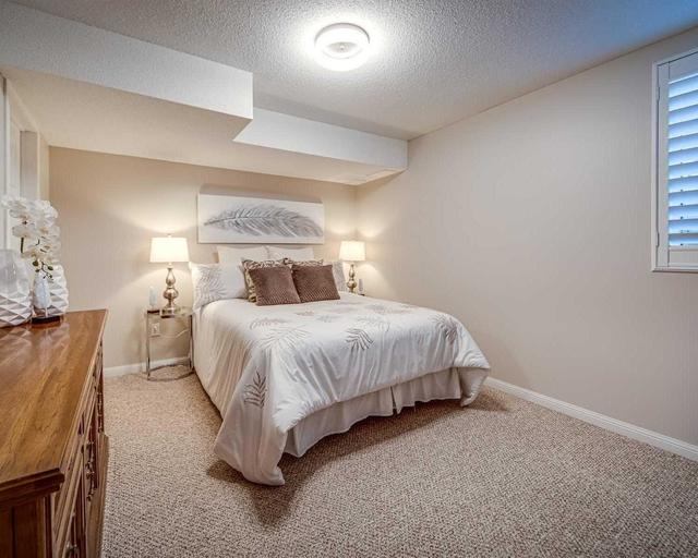 19 - 2590 Carberry Way, Townhouse with 2 bedrooms, 3 bathrooms and 2 parking in Oakville ON | Image 17