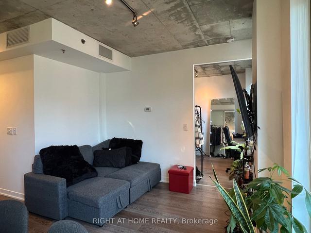311 - 8 Gladstone Ave, Condo with 2 bedrooms, 1 bathrooms and 1 parking in Toronto ON | Image 8