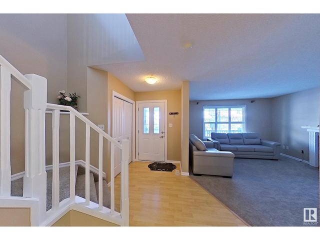 134 63 St Sw, House detached with 3 bedrooms, 2 bathrooms and null parking in Edmonton AB | Image 3