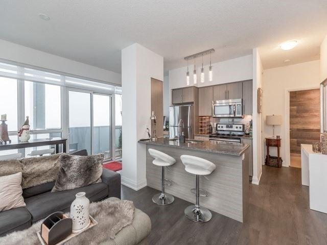 1311 - 65 Speers Rd, Condo with 2 bedrooms, 2 bathrooms and 1 parking in Oakville ON | Image 2